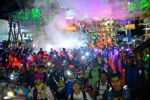 BIB: 195, 060022, 294343
                            <button type="button" onclick="openModal(19206613)" class="btn btn-primary btn-sm float-right btn-popup" data-toggle="modal" data-target=".modal-high-quality">
                        <i class="fas fa-shopping-cart"></i> Add to Cart
                    </button>
                                            <button type="button" onclick="isThisMe(19206613, true)" class="btn btn-success btn-sm float-right btn-popup btn-isme hidden" data-toggle="tooltip" data-placement="bottom" title="นี่คือรูปของคุณใช่ไหม คลิกที่นี่เพื่อเอาเข้าอัลบั้ม">
                        <i class="fas fa-plus"></i> Add to album
                    </button>
                    <button type="button" onclick="isThisMe(19206613, false)" class="btn btn-warning btn-sm float-right btn-popup btn-isnotme hidden">
                        <i class="fas fa-ban"></i> Remove from album
                    </button>